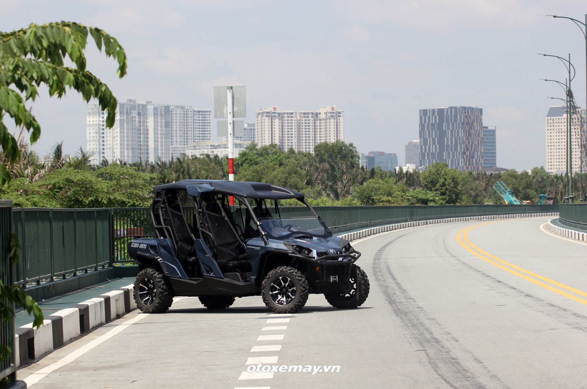 Lái thử Can-Am Commander MAX Limited 2019 “bé hạt tiêu” và cực linh hoạt